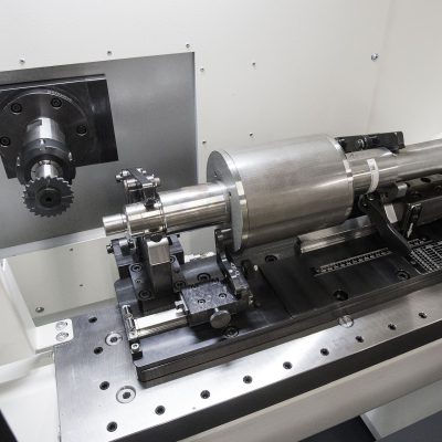 easyMill - Maszyna technologiczna do nacinania rowka na czole wałka